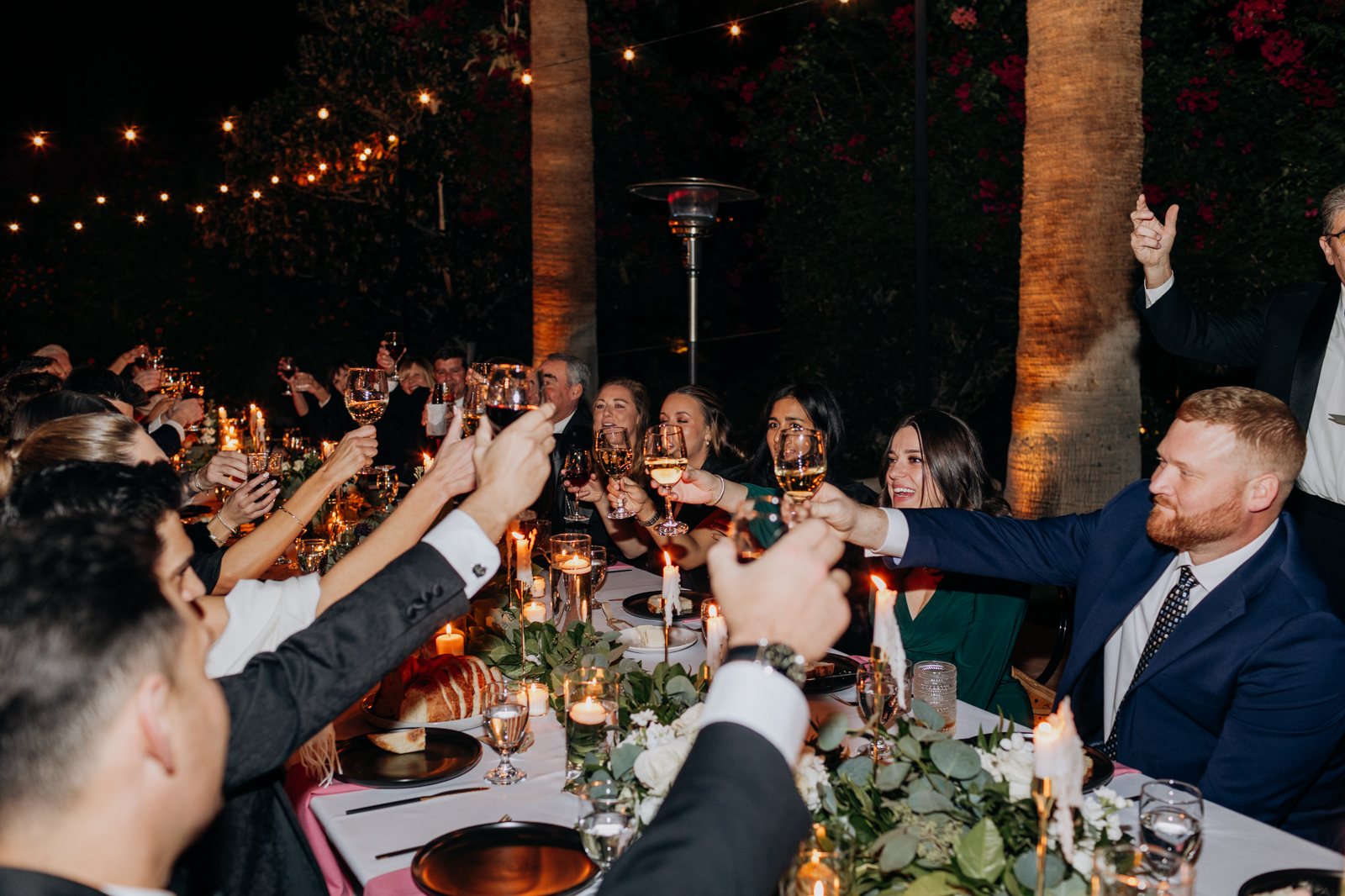 Family style table wedding