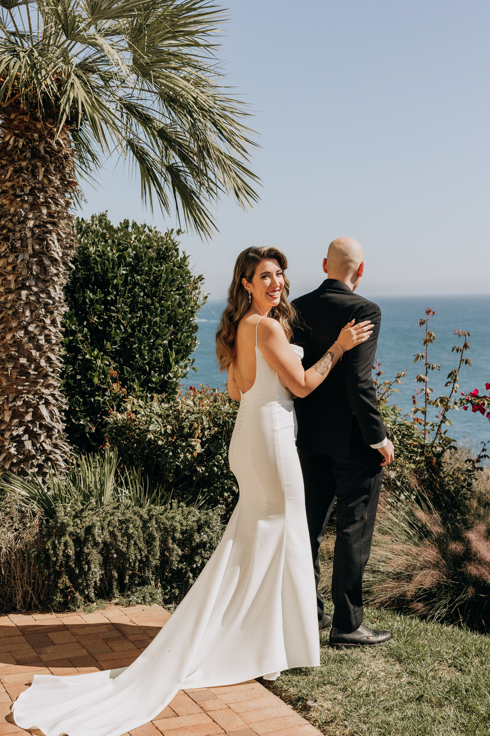 First look bride and groom Terannea Resort