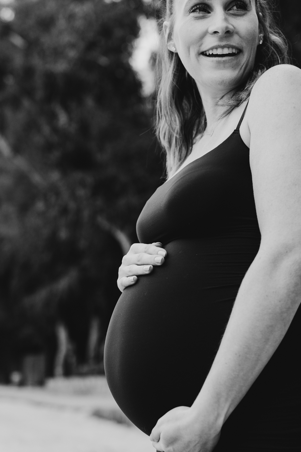 Artistic maternity photos