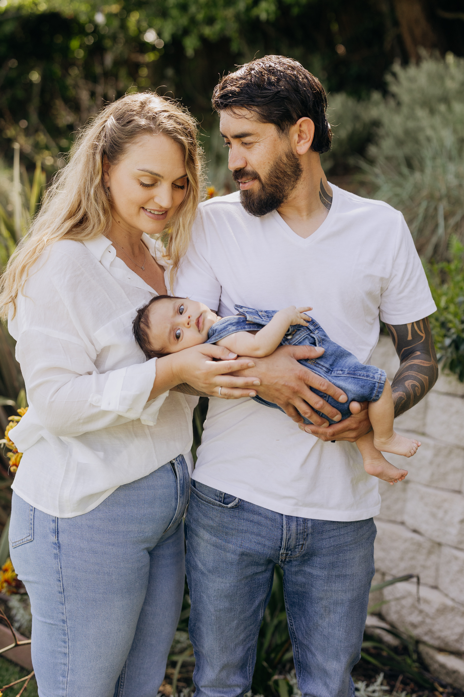 Outdoor newborn photos