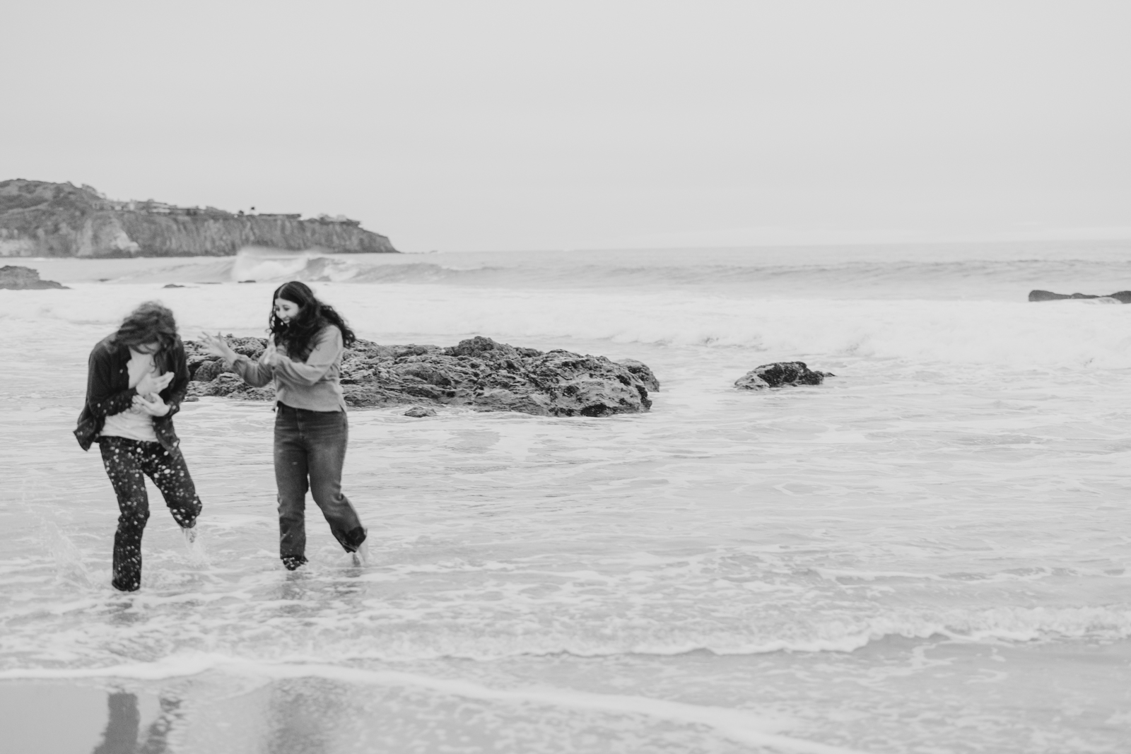 Classic engagement photos on the beach
