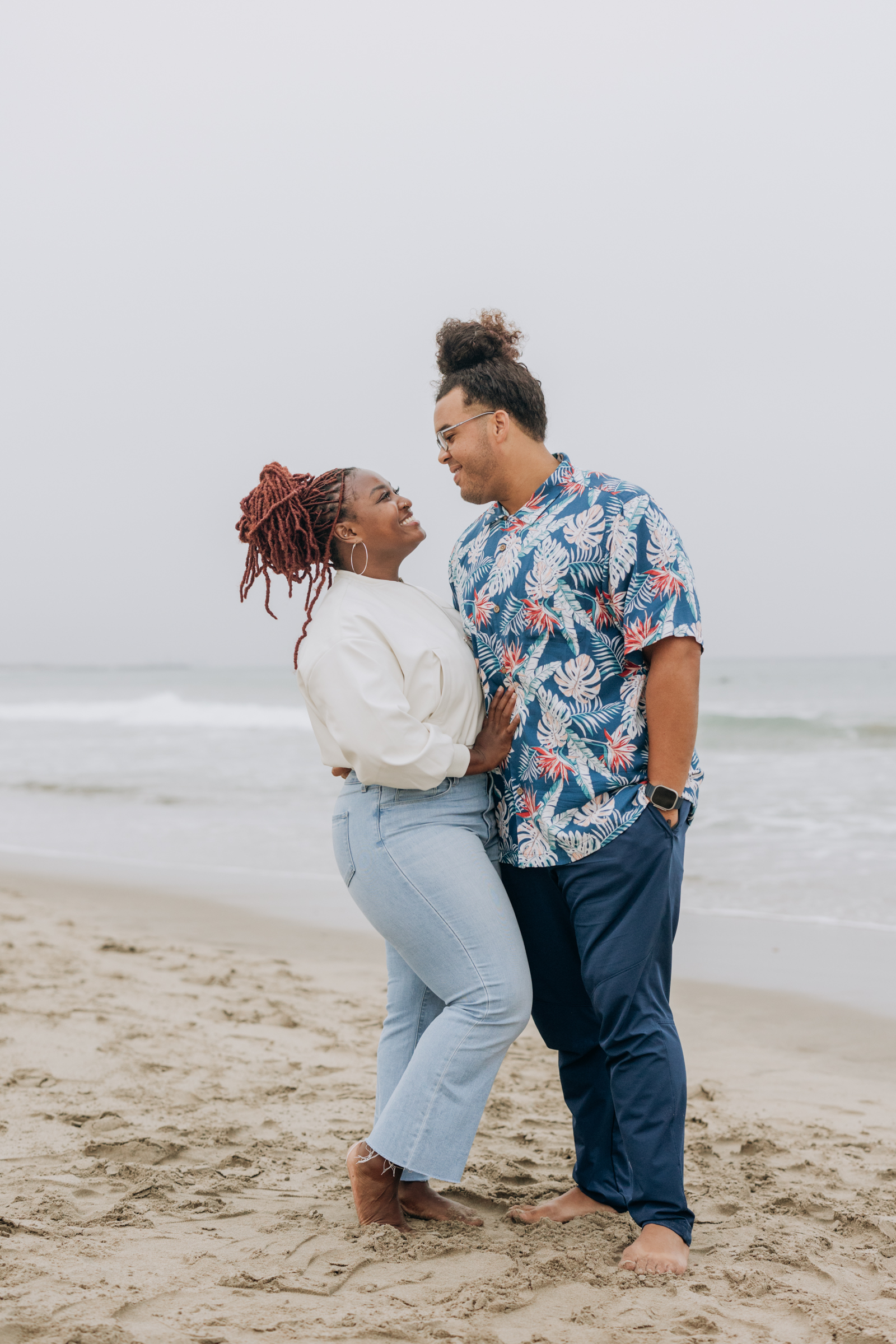 Couples photos at the beach