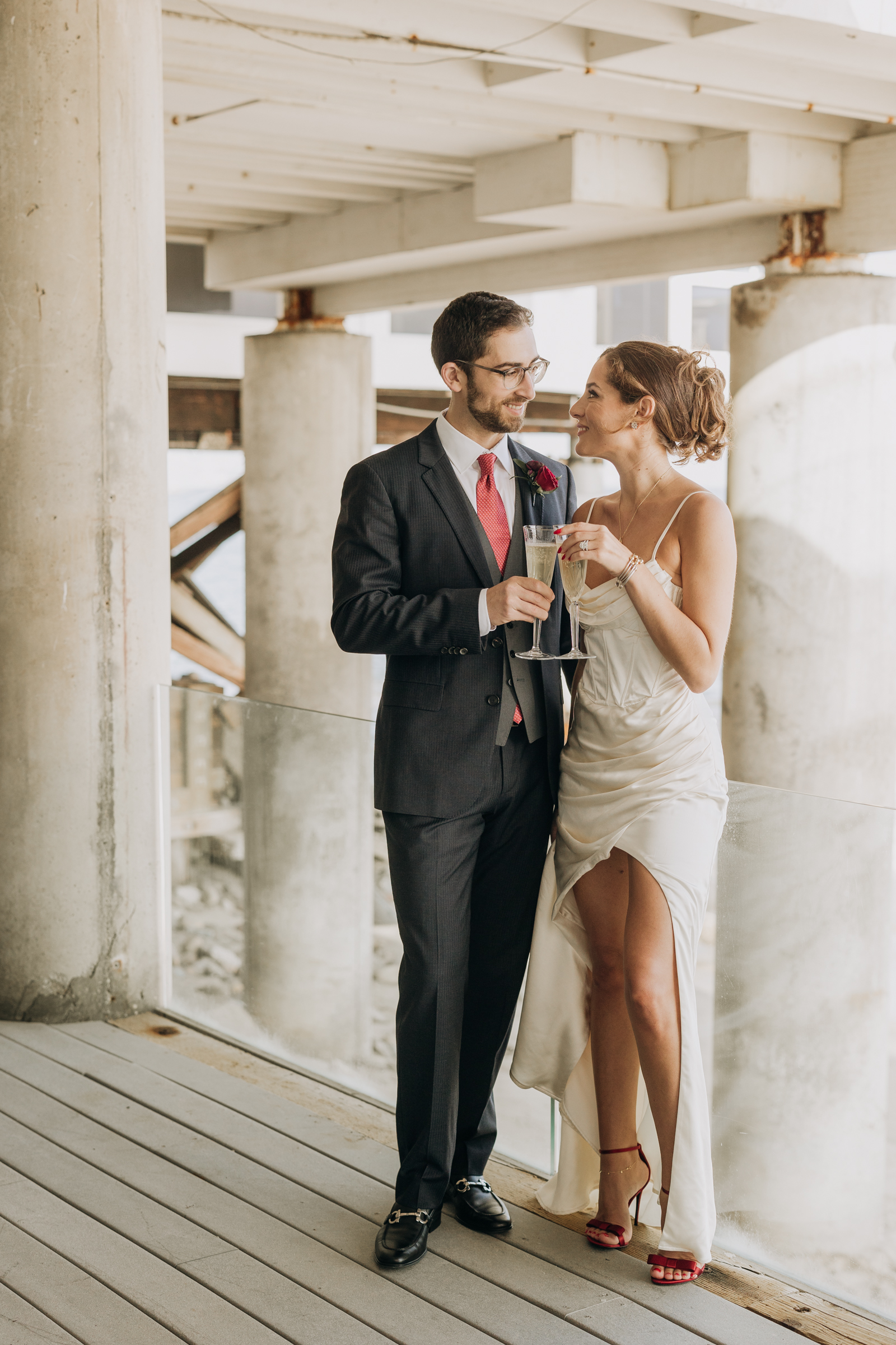 Bride and groom cheers